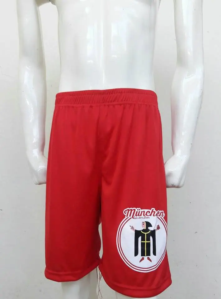 Roter Badeshort München Mönch